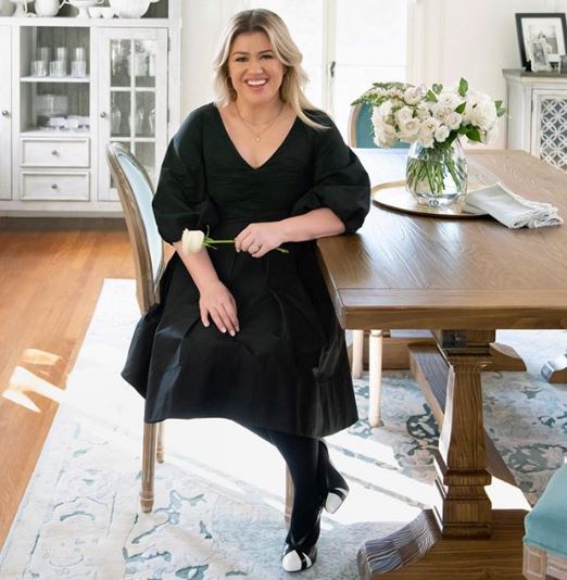 Kelly Clarkson files for divorce from husband Brandon Blackstock