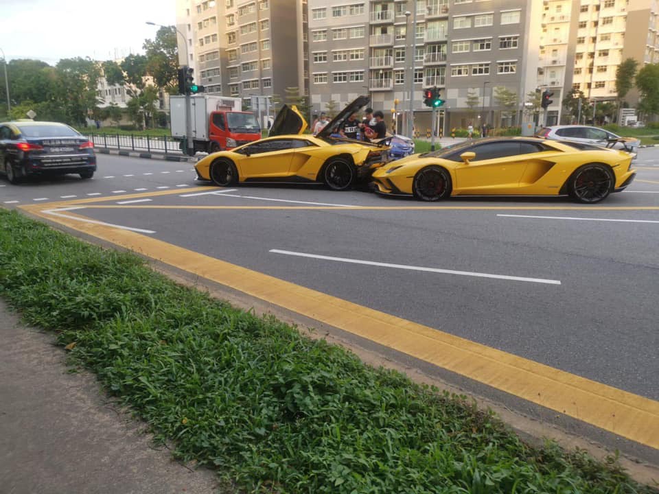 Lamborghini Aventador Cars Crash Singapore