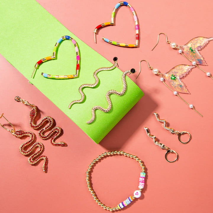 Buy wholesale jewelry for resale – A beginner's guide - Live Planet News